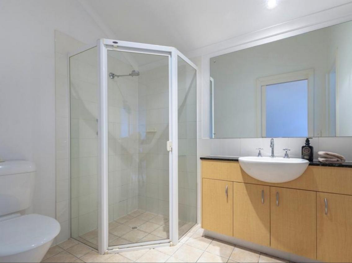 Spacious 4 Bedroom And 2 Bathrooms City Apartment แอดิเลด ภายนอก รูปภาพ